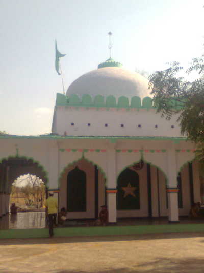 HAZRAT SAYYAD SHAHID NOORI RAHMTULLAHALEH